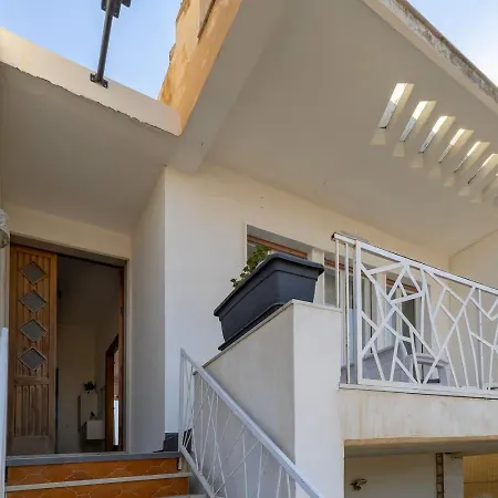 Casa Sicilia - Riviera Sicily Апартаменты Донналуката